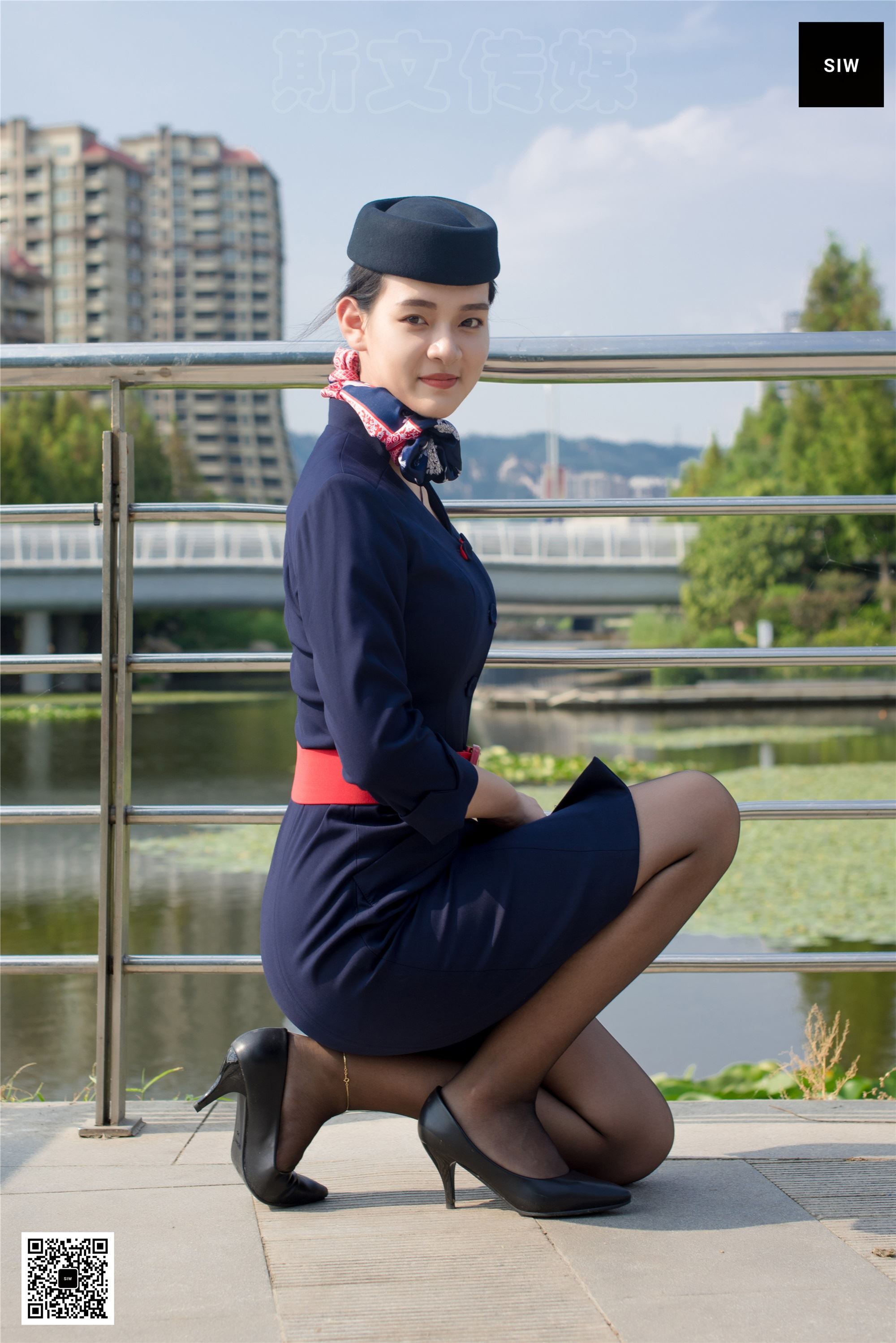 SIW斯文传媒 051 东航工装制服帽子丝巾套裙四件套 - 思琪